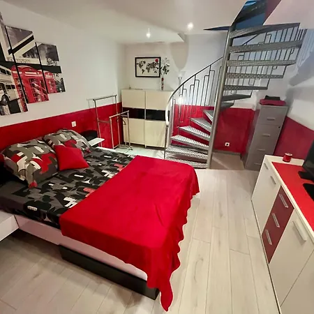 Duplex Les Pins Proche